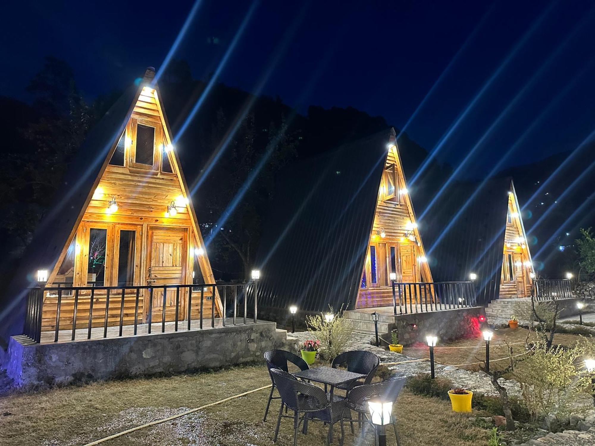 Cabana Riverside Resort - Kainchi Dham Найнітал Екстер'єр фото