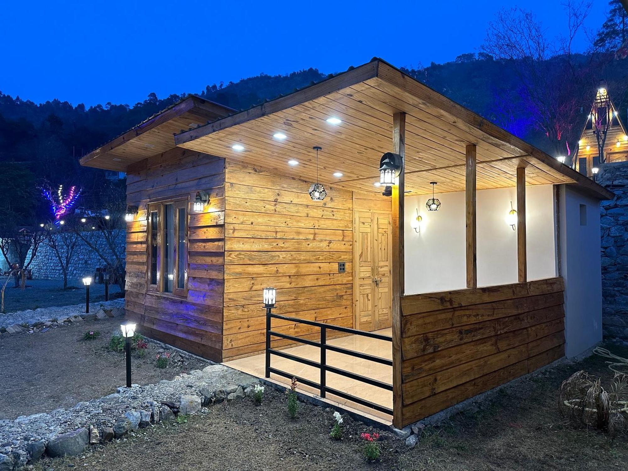 Cabana Riverside Resort - Kainchi Dham Найнітал Екстер'єр фото