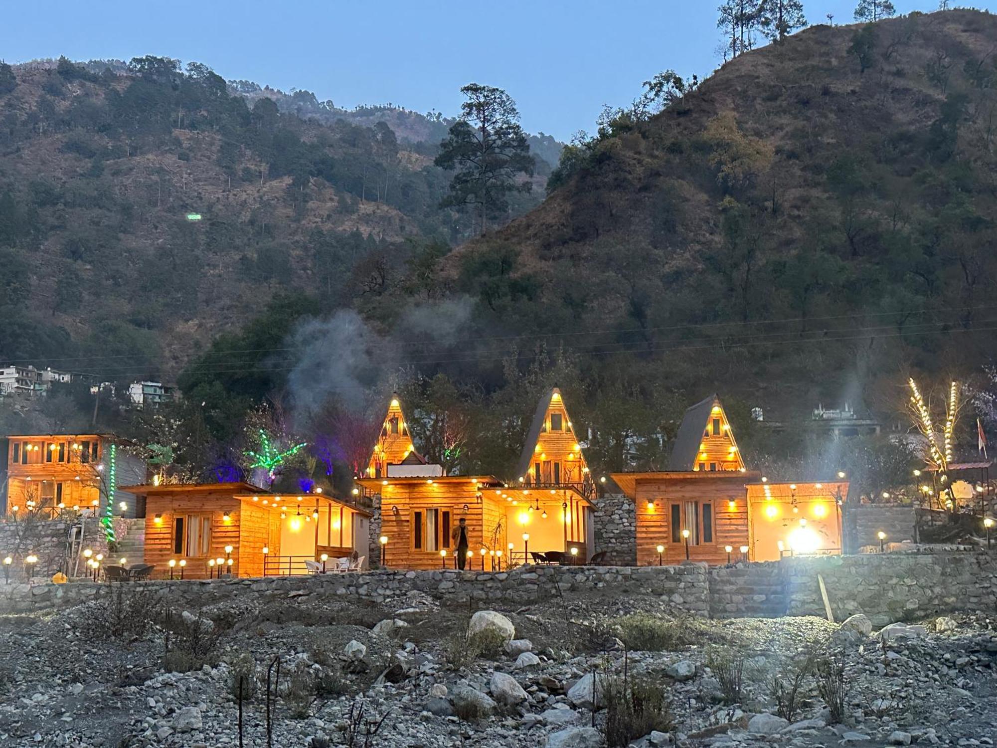 Cabana Riverside Resort - Kainchi Dham Найнітал Екстер'єр фото
